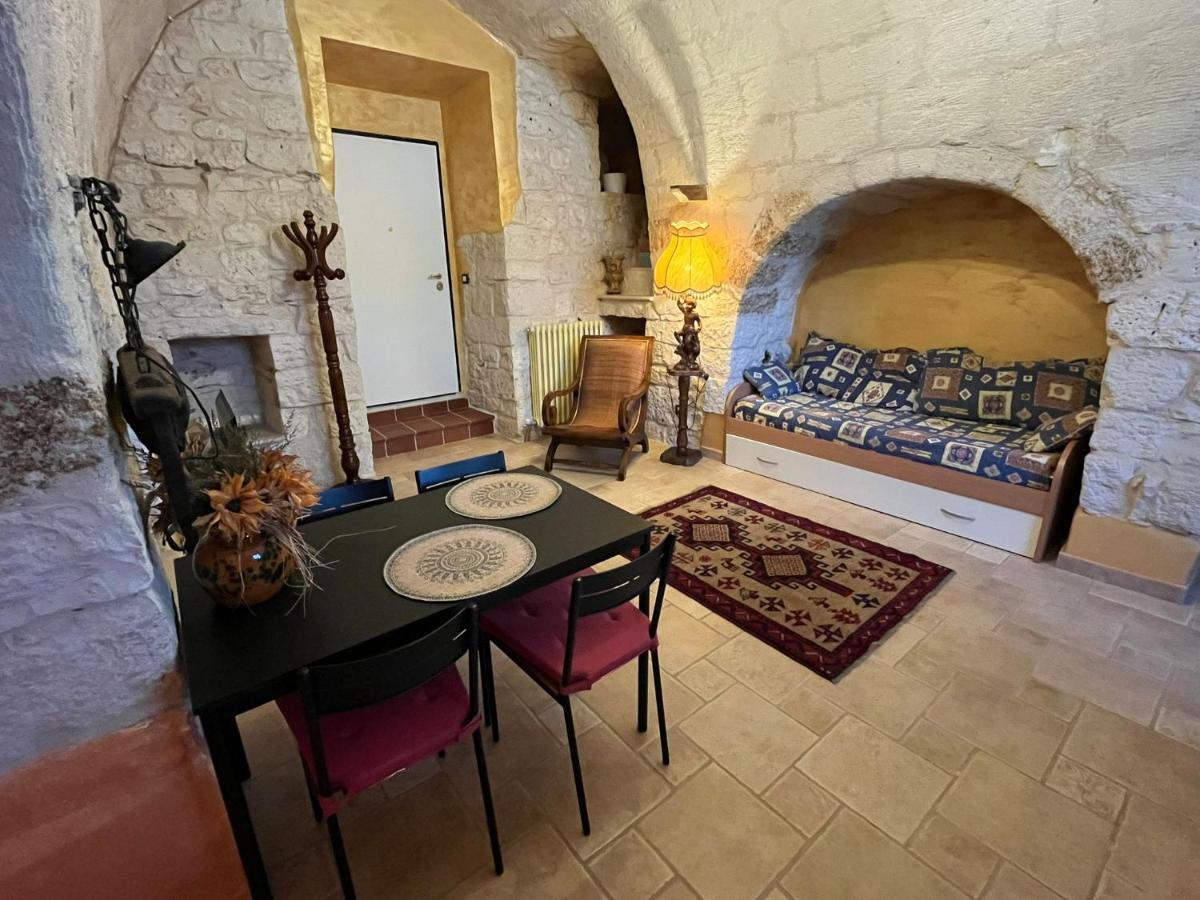 Case Vacanza E Camere In Villa Isabella Con Parcheggio Custodito E Wifi Gioia Del Colle Exterior photo