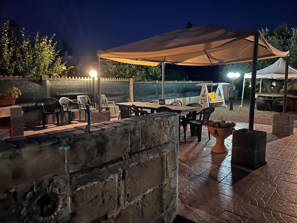 Case Vacanza E Camere In Villa Isabella Con Parcheggio Custodito E Wifi Gioia Del Colle Exterior photo